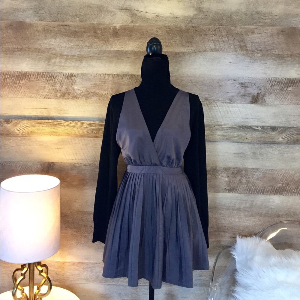 ❌SOLD❌Silver Pleated Jumpsuit Dress - Picture 5 of 5